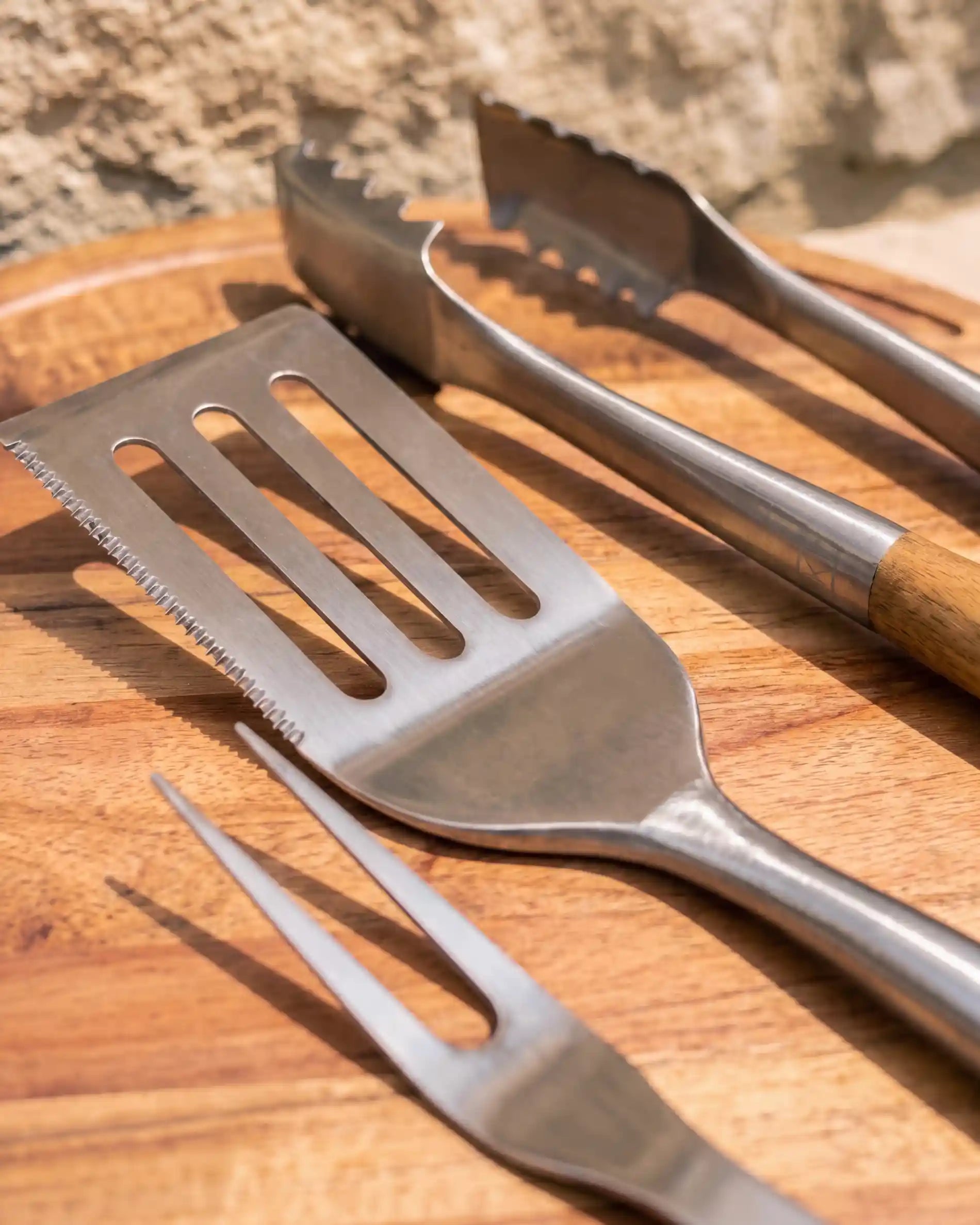 Set aus 4 Edelstahl- und Akazienholz-Utensilien