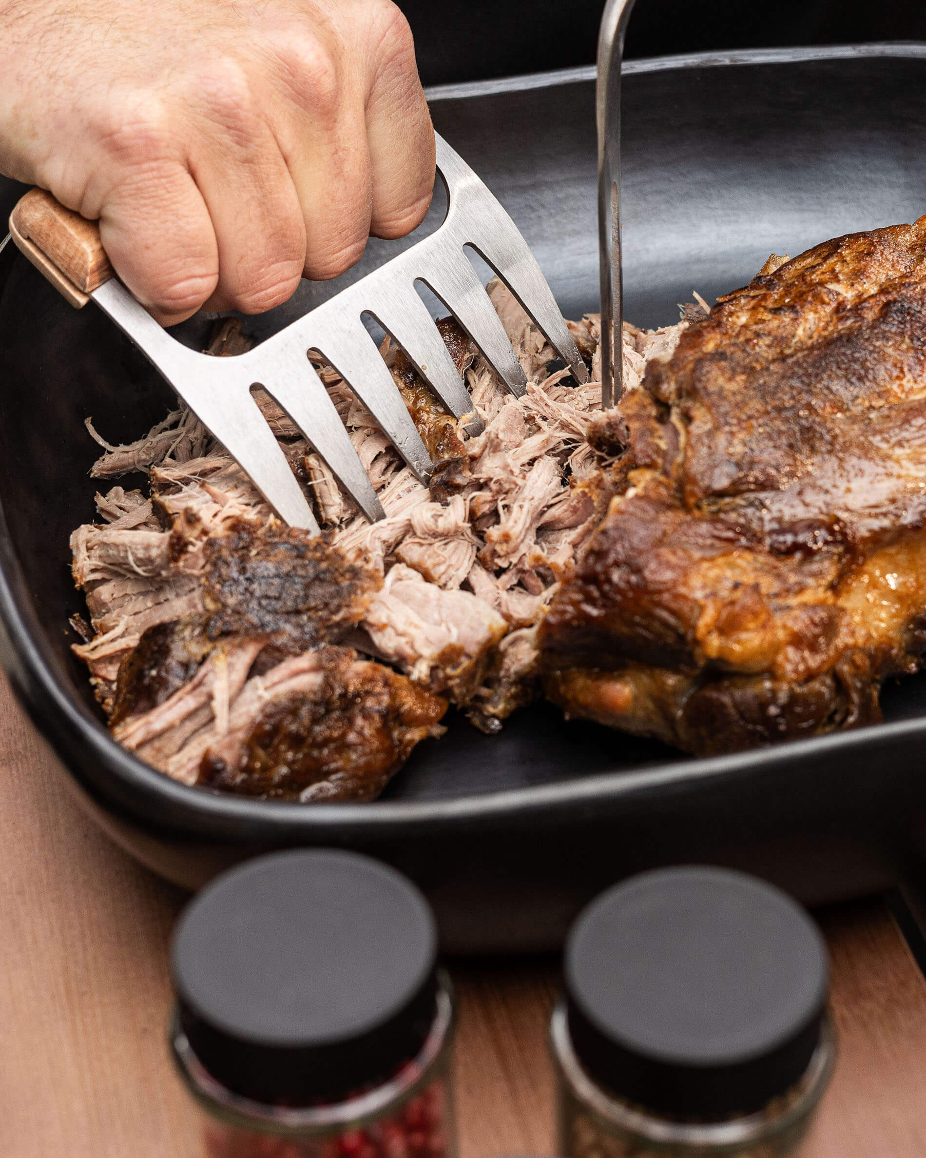 Paar Fleischkrallen mit Fleisch