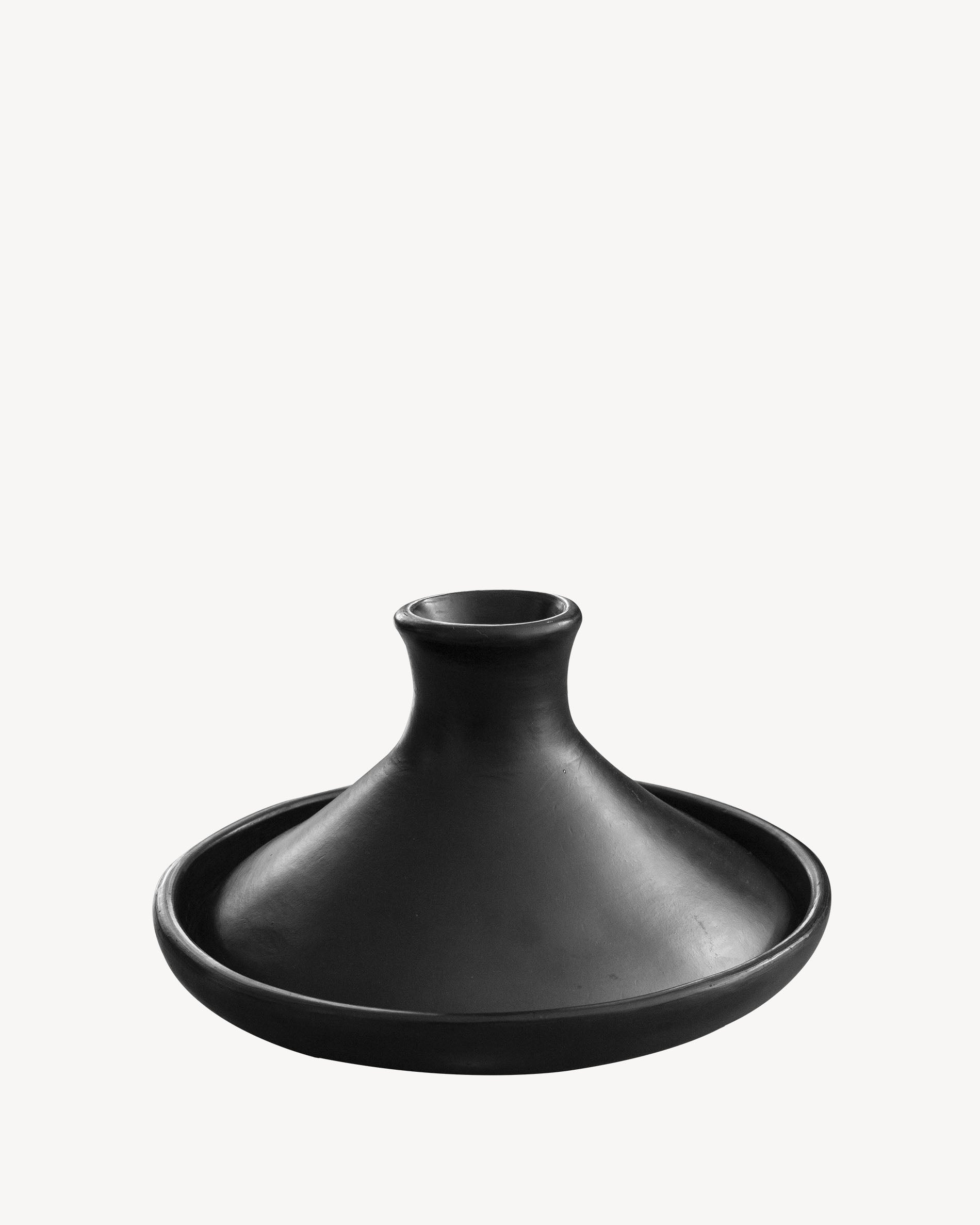 Tajine-Topf aus schwarzem Chamba-Ton