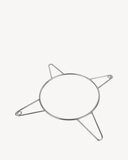 Sternförmiger Edelstahl-Halter für Kamado-Kochzubehör.